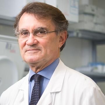 Il professor Vincenzo Silani, Direttore della U.O. di Neurologia-Stroke Unit e Laboratorio di Neuroscienze presso l’IRCCS Istituto Auxologico Italiano, Milano